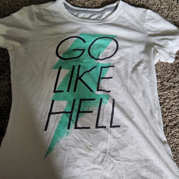 2 Nike tees - Picture 2 of 5